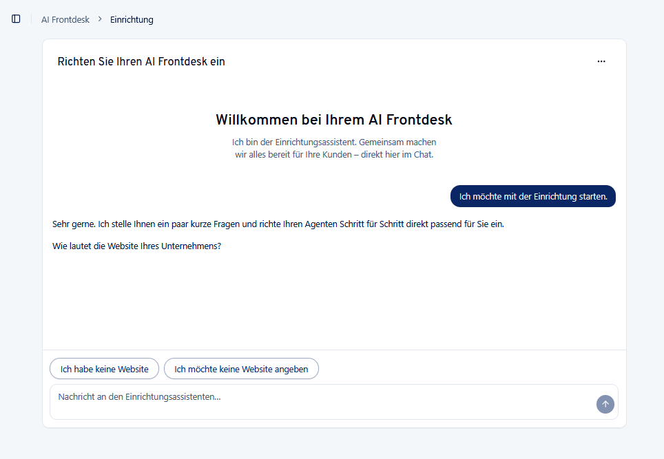 Chat-Oberfläche des IONOS AI Frontdesk mit der Frage nach der Unternehmens-Website und Antwort-Optionen.