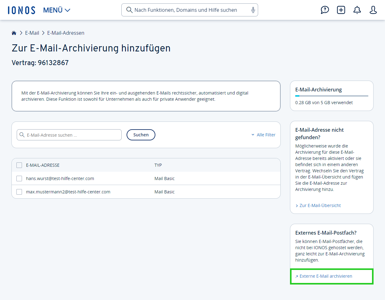 Screenshot: Die Seite Zur E-Mail-Archivierung hinzufügen wird angezeigt. Auf dieser Seite ist im Bereich Externes E-Mail-Postfach? der Link Externe E-Mail archivieren hervorgehoben.