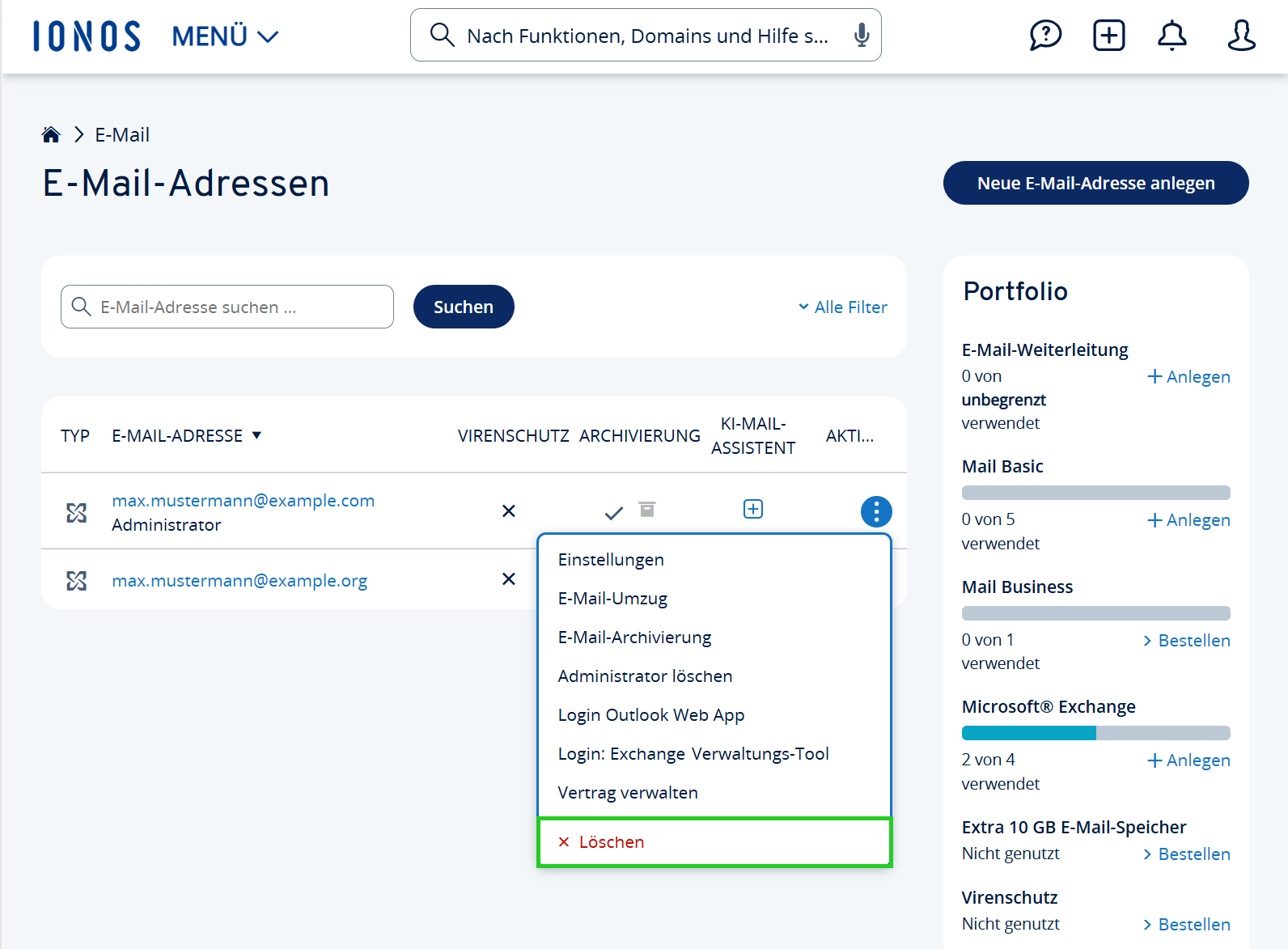 Screenshot: Die Übersichtsseite der E-Mail-Adressen wird angezeigt. In der Spalte Aktionen ist in der Liste, die sich unterhalb der drei senkrecht platzierten Punkte befindet, ist der Menüpunkt Löschen hervorgehoben.