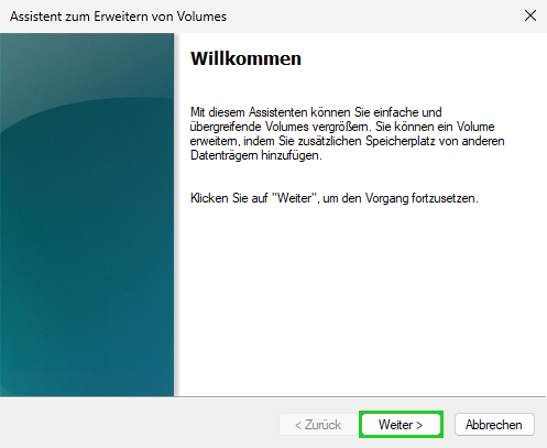 Screenshot: Der erste Schritt im Assistent zum Erweitern von Volumes wird angezeigt. In diesem Schritt ist die Schaltfläche Weiter hervorgehoben.