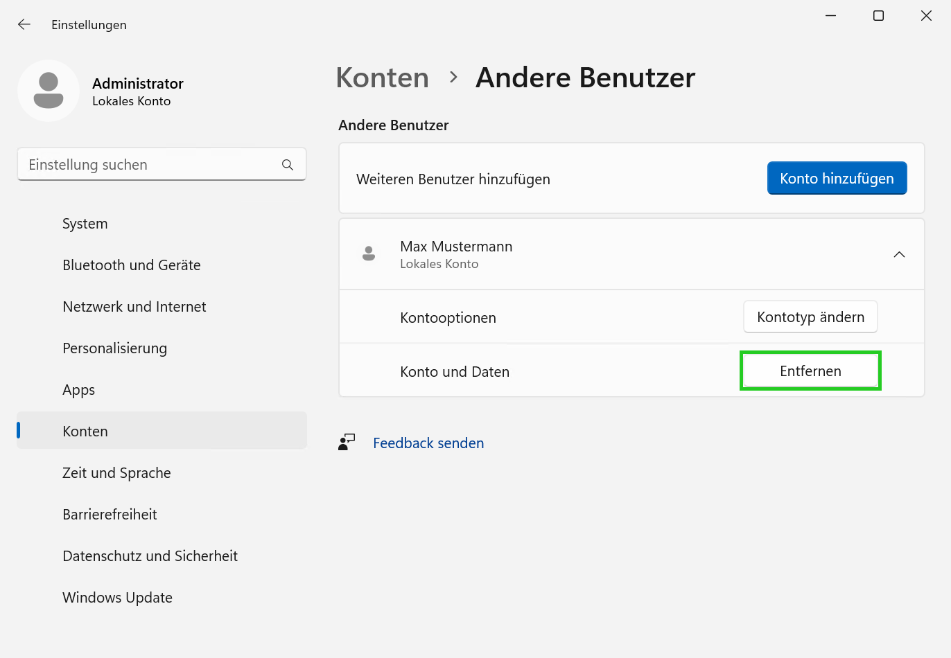 Screenshot: Im Fenster Einstellungen wird der Bereich Konten > Andere Benutzer angezeigt. In diesem Bereich ist unterhalb des zu löschenden Kontos die Schaltfläche Entfernen hervorgehoben.