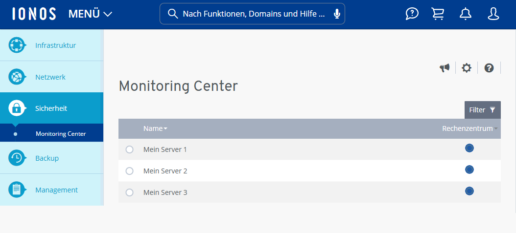 Screenshot: Der Bereich Sicherheit > Monitoring Center wird im Cloud Panel angezeigt. Auf dieser Seite sind die konfigurierten Server aufgelistet.