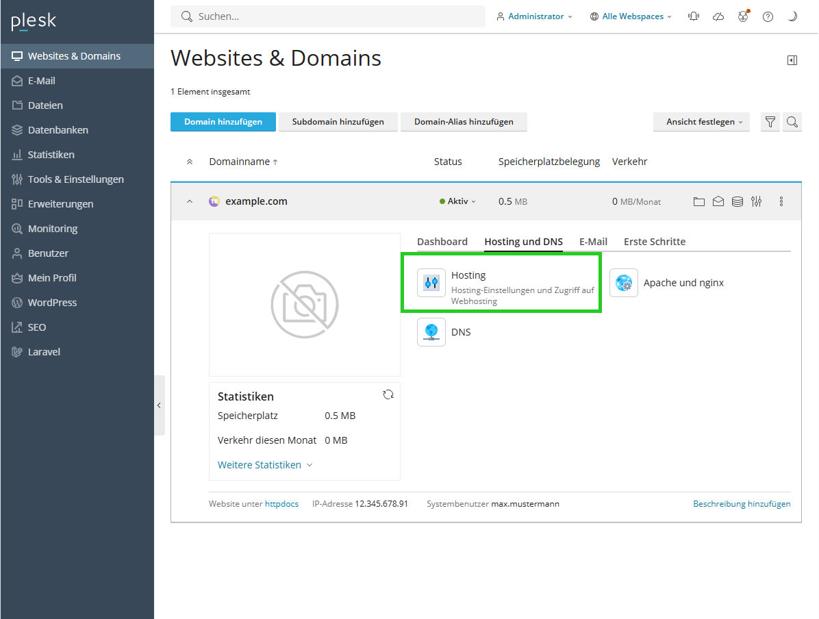 Screenshot: In Plesk wird der Bereich Websites & Domains angezeigt. In diesem Bereich ist in der Detailübersicht der Domain example.com im Reiter Hosting und DNS die Schaltfläche Hosting hervorgehoben.