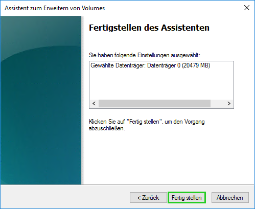 Screenshot: Der dritte Schritt im Dialogfenster Erweitern von Volumes wird angezeigt. In diesem Schritt ist die Schaltfläche Fertig stellen hervorgehoben.